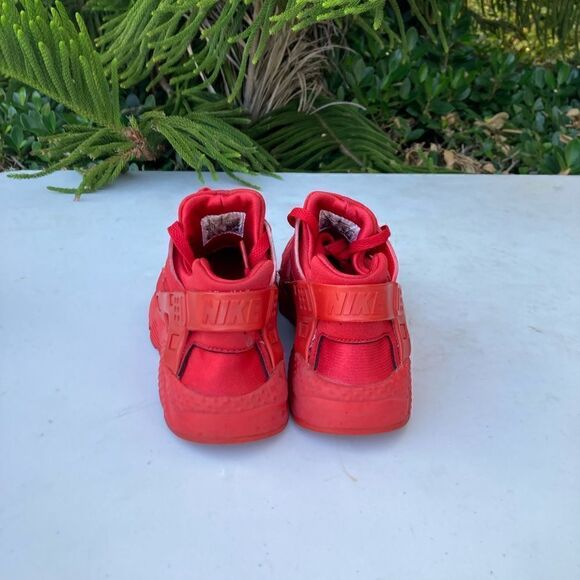 Nike Huarache Shoes (Boys Size: 5Y) (Womens Size: 6.5) - Picture 4 of 8